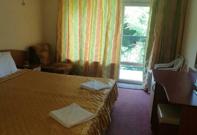 Quarto Estandar, Family Hotel Mimosa