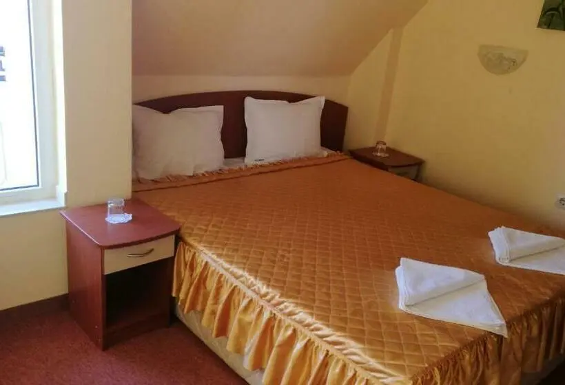 اتاق استاندارد با بالکن, Family Hotel Mimosa