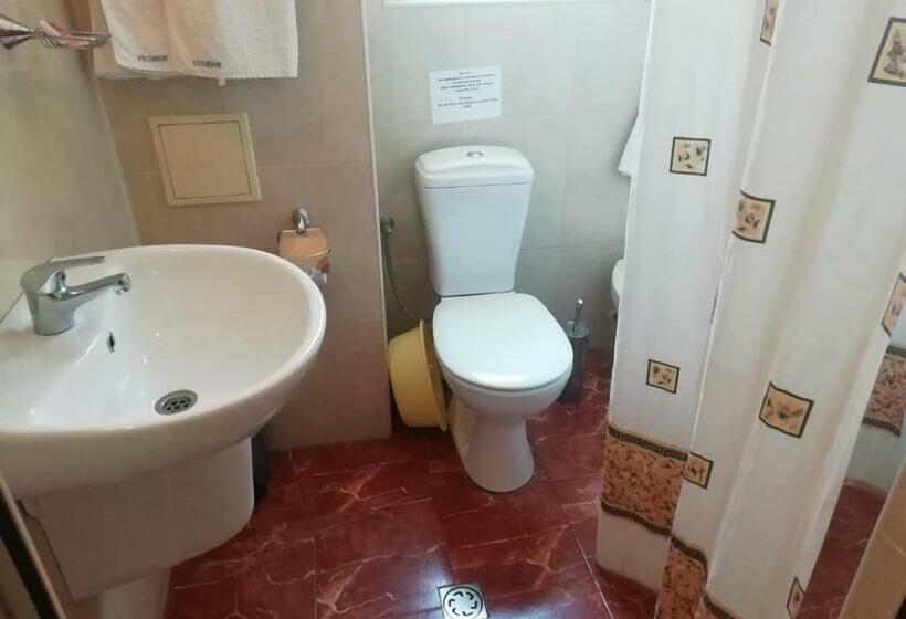 Quarto Estandar, Family Hotel Mimosa