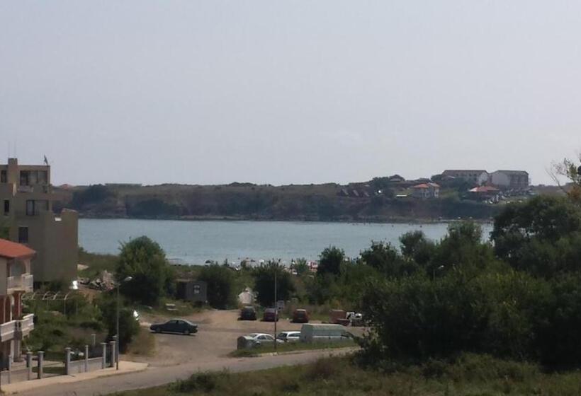 家庭间, Family Hotel Mimosa