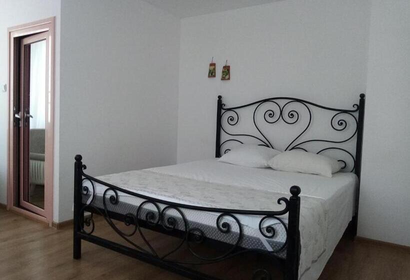 스탠다드 룸, Family Hotel Rai