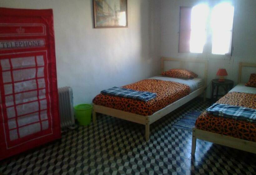 اتاق سوپریور با چشم‌انداز شهر, Good Mood Hostel