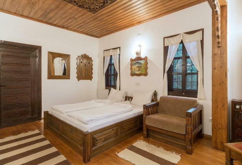 스탠다드 트리플 룸, Arbanashki Han Hotelcomplex