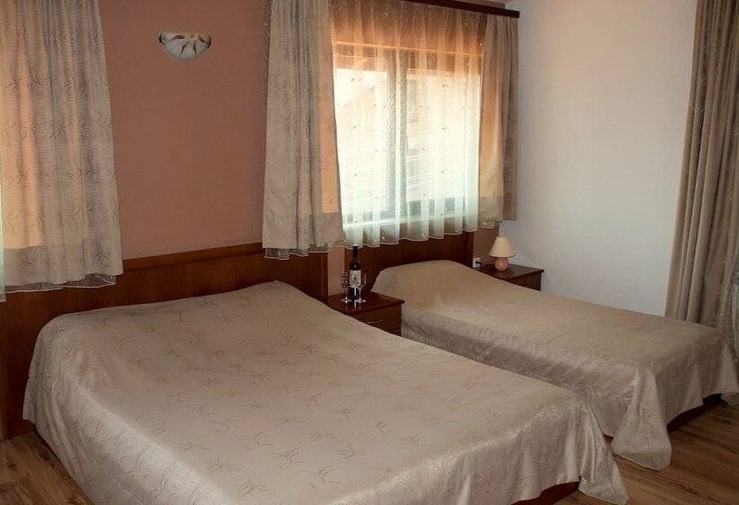 컴포트 트리플 룸, Bizev