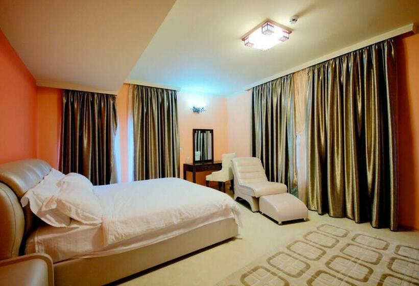 标准间带漩涡浴缸, Boutique & Spa Hotel Heaven