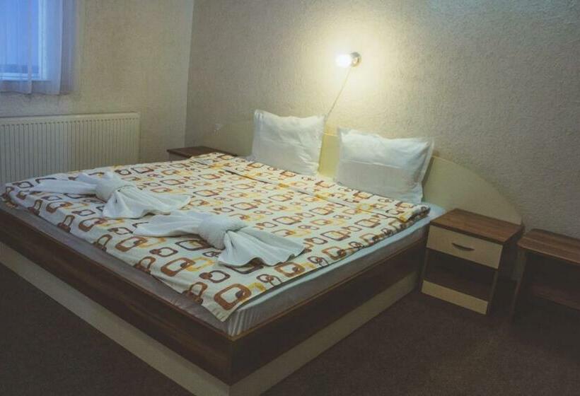 Люкс Вид на Горы, Edi