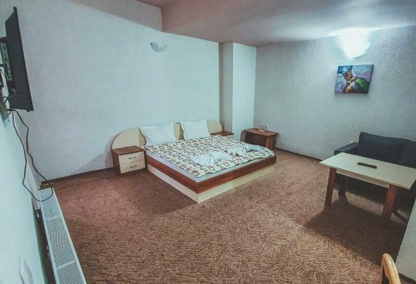 סוויטה נוף להרים, Edi