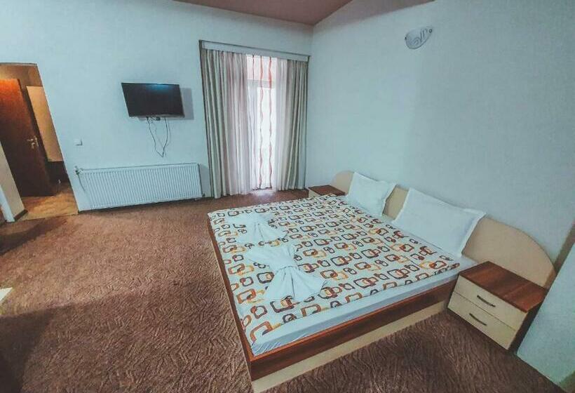 סוויטה נוף להרים, Edi