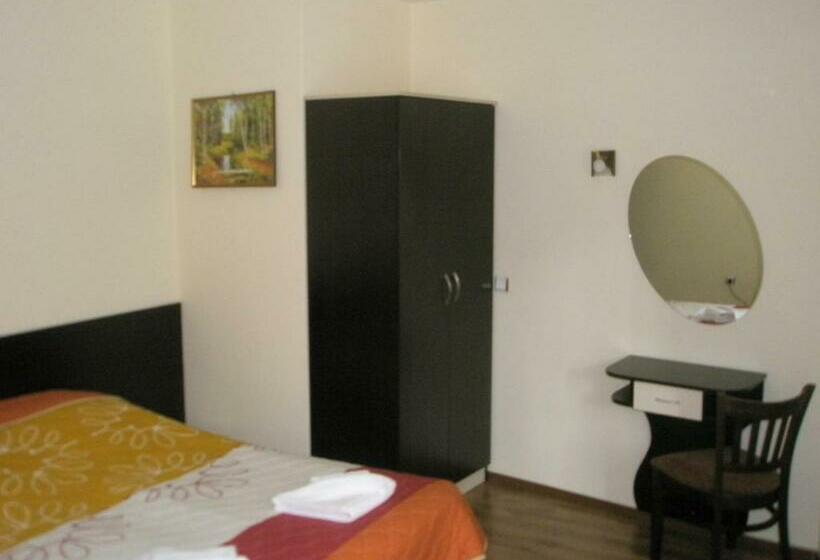 标准间, Guest House Skabrin