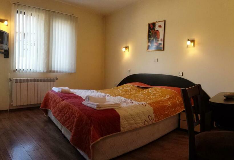 标准间, Guest House Skabrin