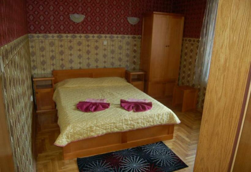 Номер Стандарт, Kniaz Boris