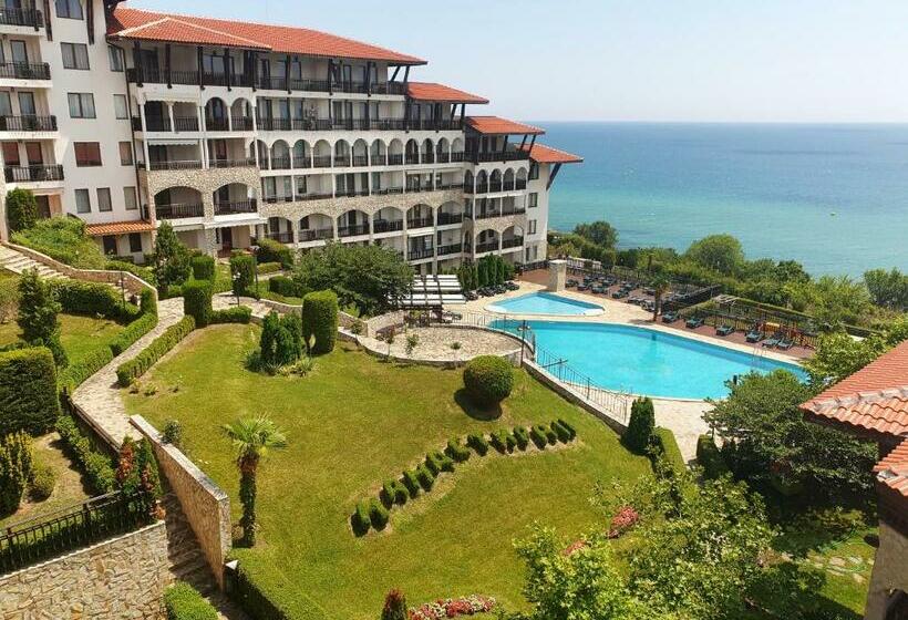 דירת חדר, Monastery Apart Complex