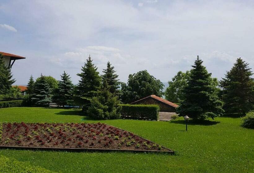 דירת חדר, Monastery Apart Complex