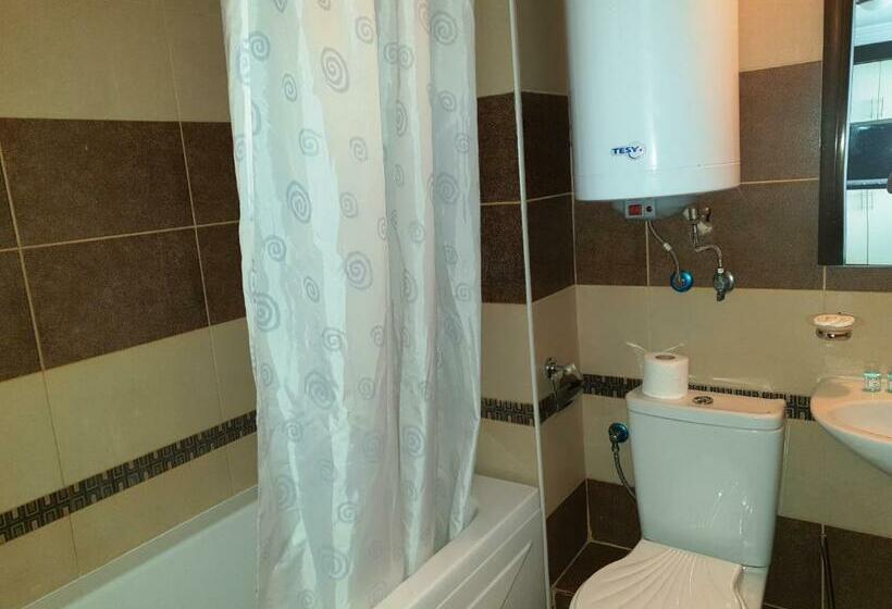 דירת חדר, Monastery Apart Complex