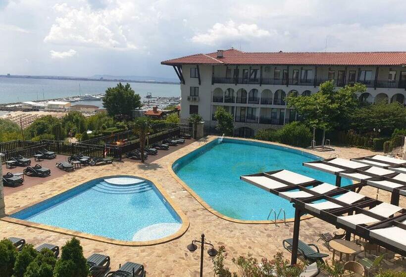 דירת חדר, Monastery Apart Complex