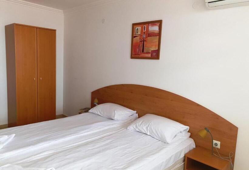 דירת חדר, Monastery Apart Complex