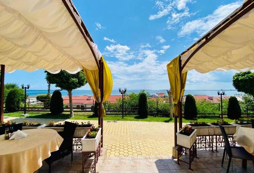 דירת חדר, Monastery Apart Complex