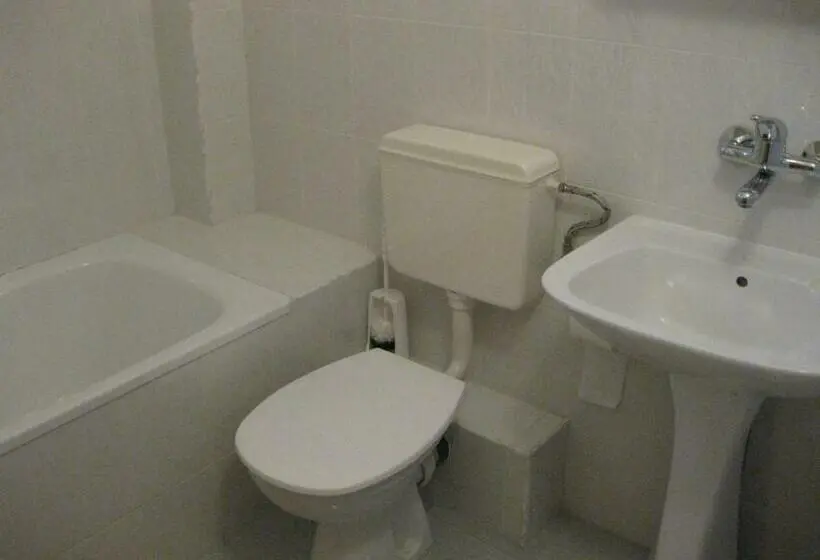 Chambre Standard, Niko