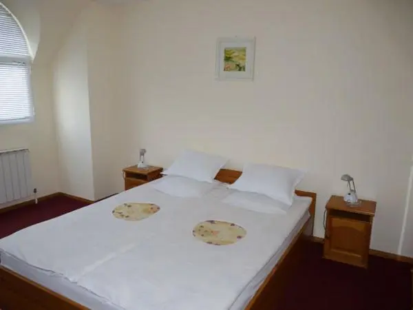 Chambre Familiale, Niko