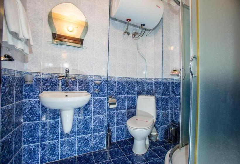 جناح, Oazis Family