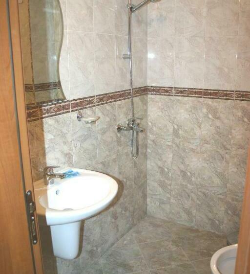 1 Bedroom Apartment Lake View, Ribkata Family