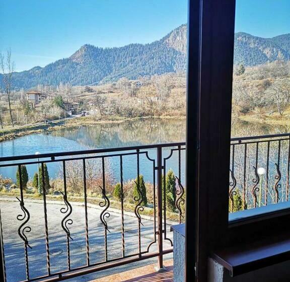 1 Bedroom Apartment Lake View, Ribkata Family