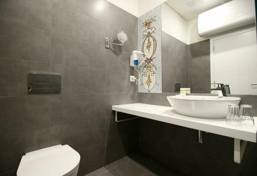 اتاق استاندارد, Riverside Alfama