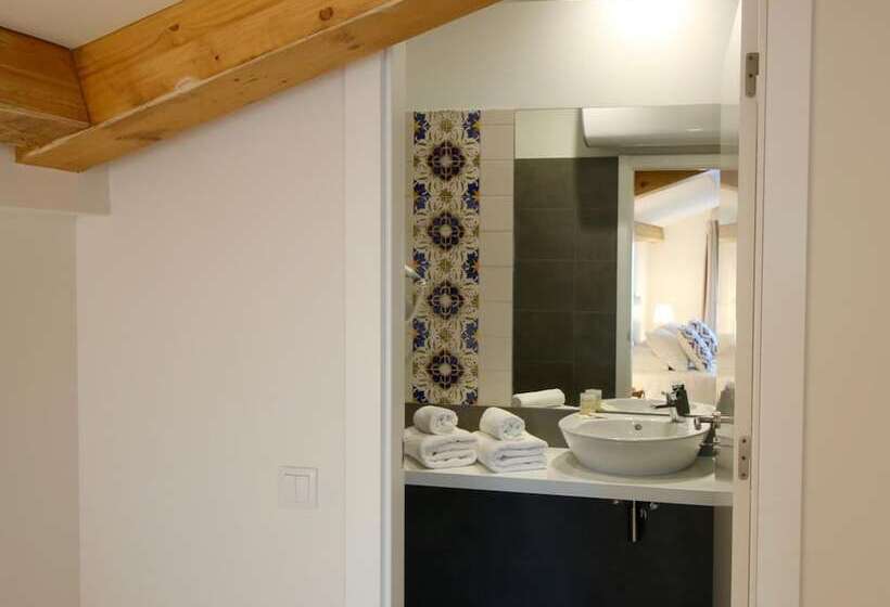 اتاق سوپریور, Riverside Alfama