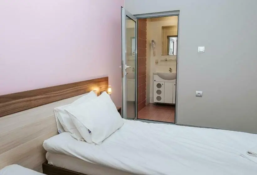 Comfort-huone, Tundzha   Renovated!