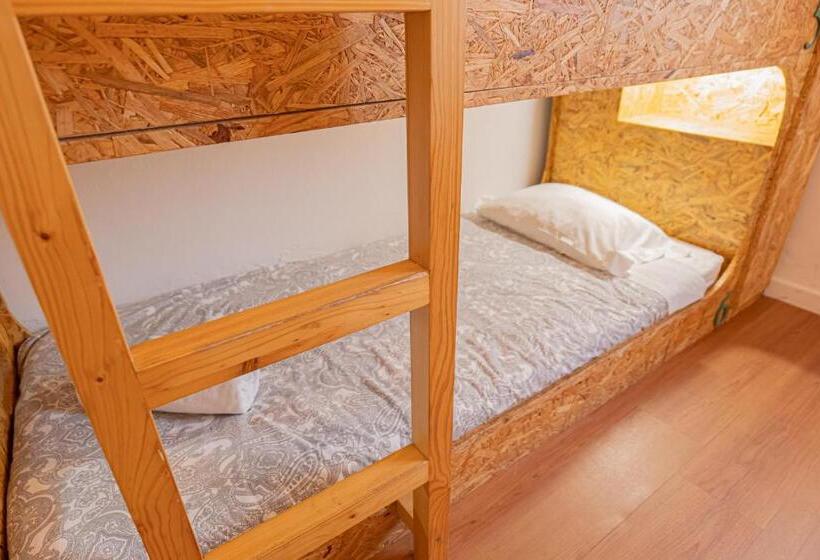 Кровать в Общей Комнате, Olive3 Ericeira