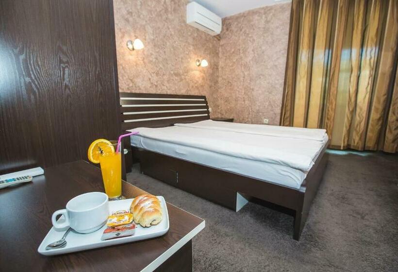 סוויטה משפחתית, Perun Hotel Sandanski