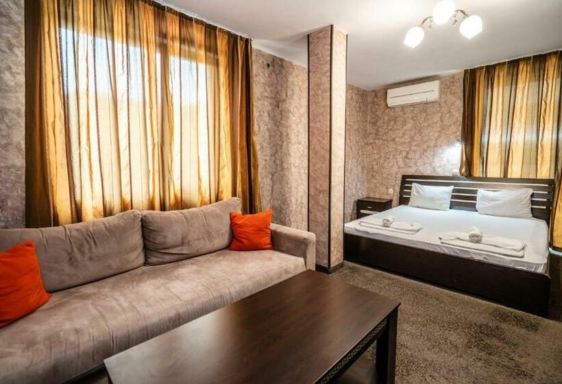 발코니가 있는 스위트, Perun Hotel Sandanski