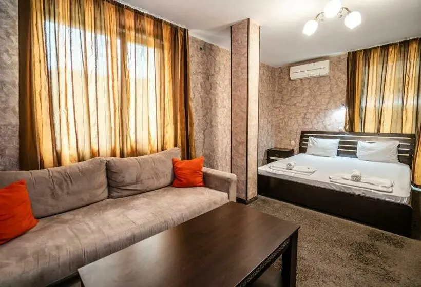 Sviitti Parveke, Perun Hotel Sandanski
