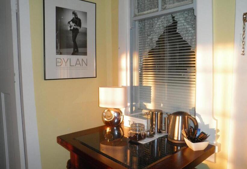 סוויטה עם מרפסת, Andavine House   Bed & Breakfast