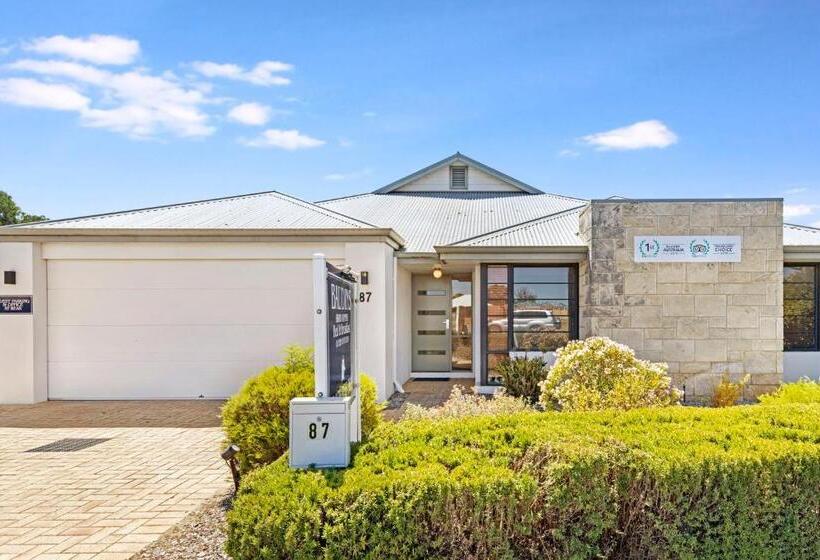 스탠다드 룸 킹사이즈 침대, Baudins Of Busselton Bed And Breakfast   Adults Only