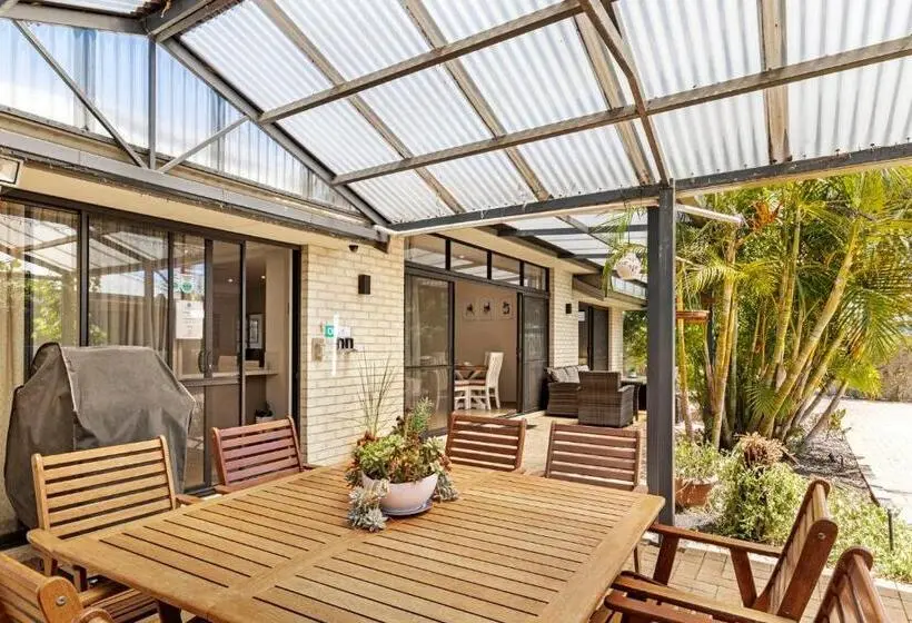 エクゼクティブスイート, Baudins Of Busselton Bed And Breakfast   Adults Only