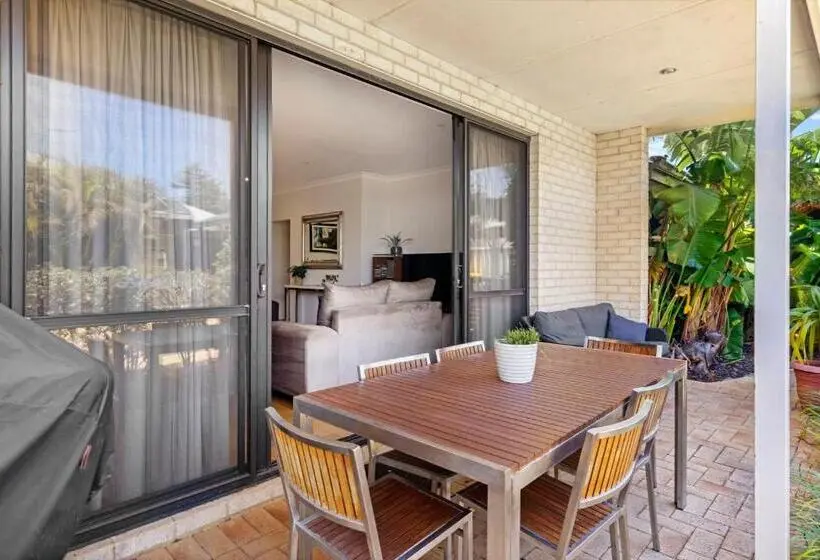エクゼクティブスイート, Baudins Of Busselton Bed And Breakfast   Adults Only