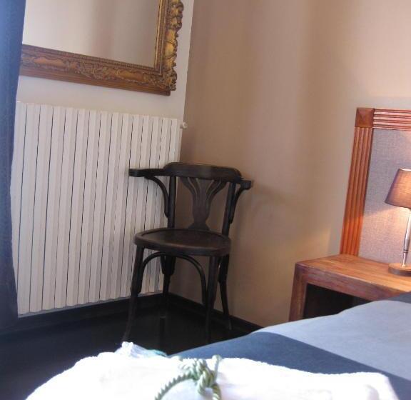 Classic room with balcony, Domus Verdiana