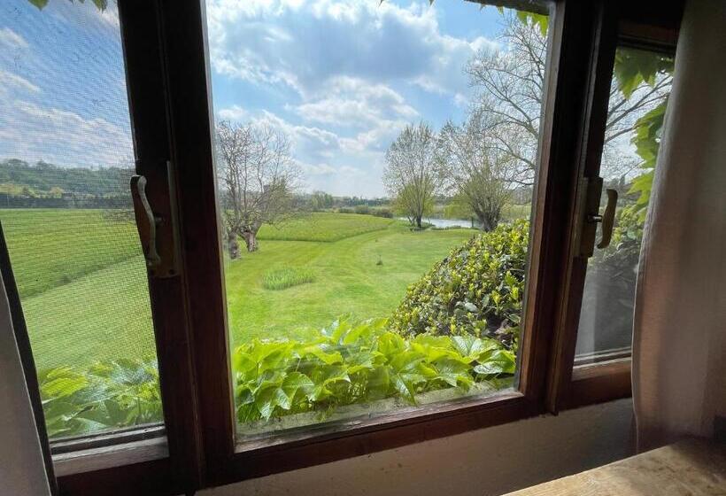 Номер Стандарт Вид на Сад, La Finestra Sul Fiume