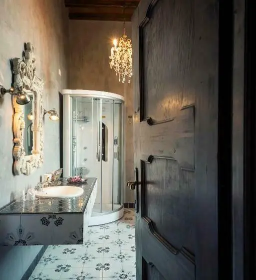 スイート, La Meridiana Relais