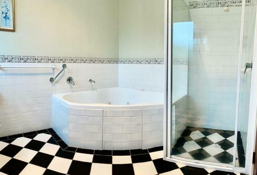 Номер Стандарт с Гидромассажем, Orana House