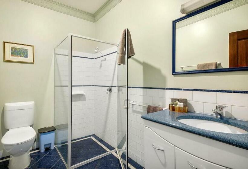 Номер Deluxe Кровать Куин, Orana House