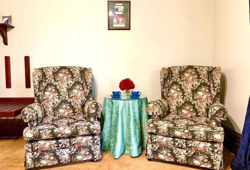 Номер Deluxe Кровать Куин, Orana House