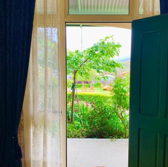 Номер Deluxe Кровать Куин, Orana House