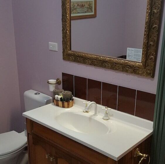 Номер Стандарт, Orana House