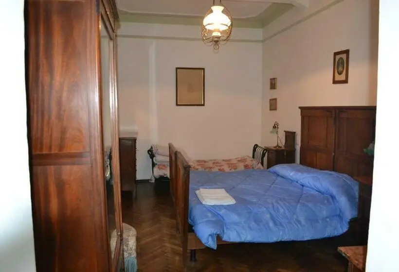 Classic Neljän Hengen Huone, Bed And Breakfast Via Della Piazza