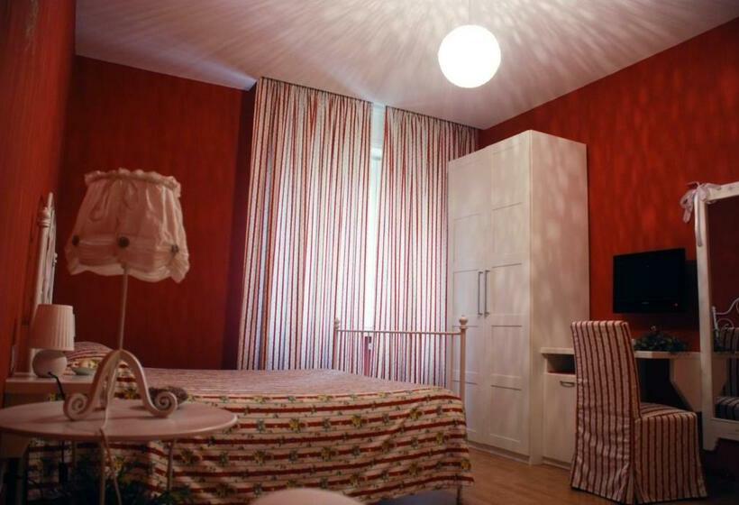 اتاق اکونومی, Vieniaroma