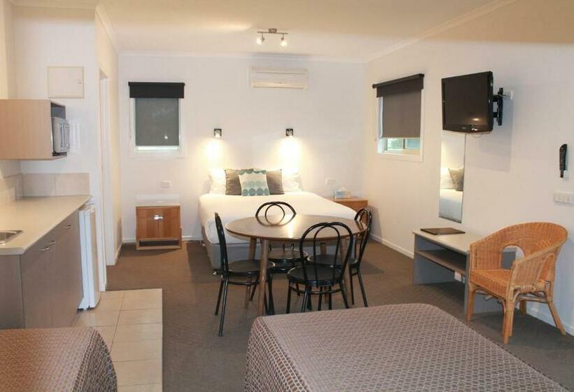 חדר משפחתי, Chalambar Motel