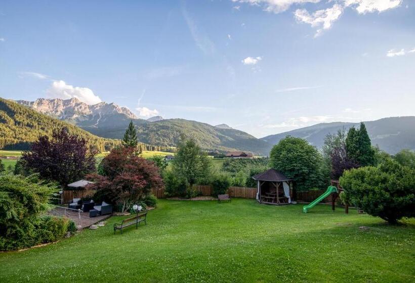 Люкс, Historic Hotel Alte Goste