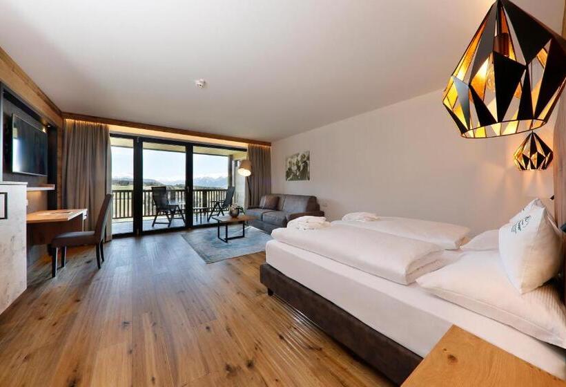 Superior suite mountain view, Avelina